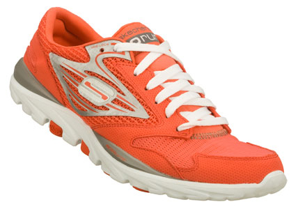 skechers go run 13500 coral