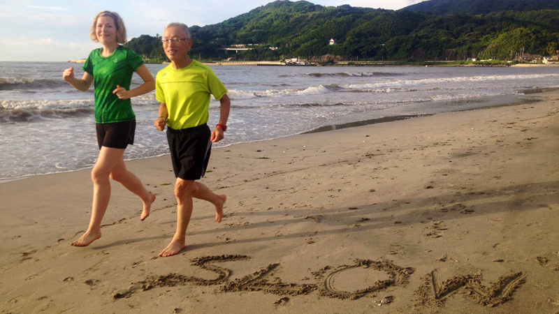 tanaka-beach-slow-jogging